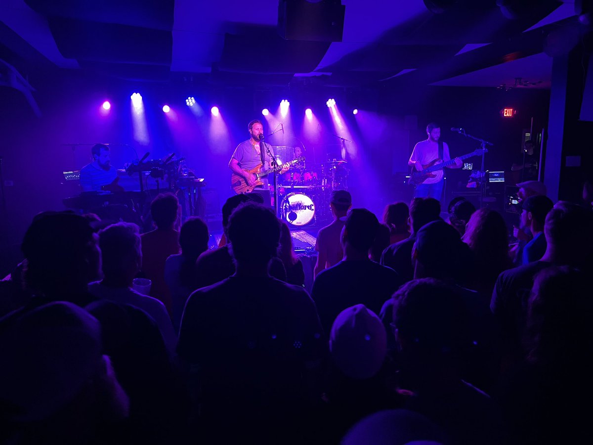 BentLikeRope's tweet photo. First @SpaffordMusic show. 

So far so good. https://t.co/BZP9QUzmpI