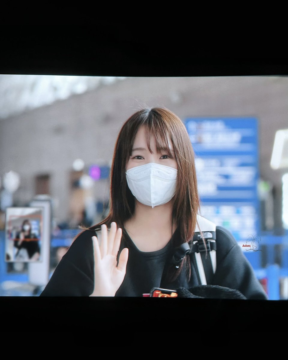 yourcoconutTY's tweet photo. 241109 🛫
 🐰🍬
 #菅井友香 #yuuka https://t.co/wkr8mEuN6Y