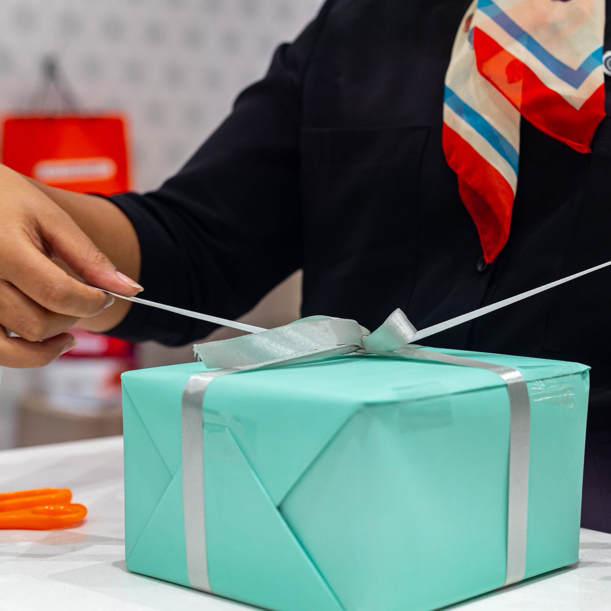 Discover The One gift they won't return 🎁 Let us help you hand-select and wrap the perfect piece, so all you have to do is place it under the tree. Visit your nearest #LeCreuset Signature Boutique for Christmas gifting made easy.