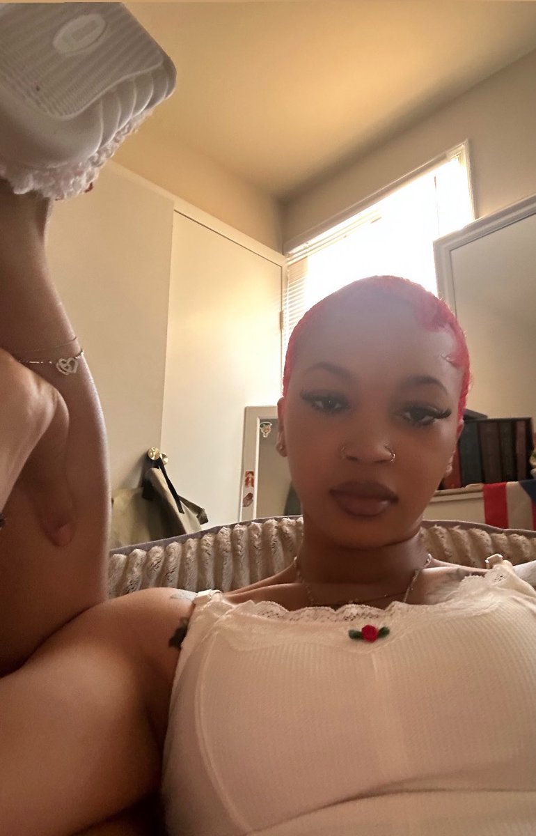 luffy’s gf tweet media