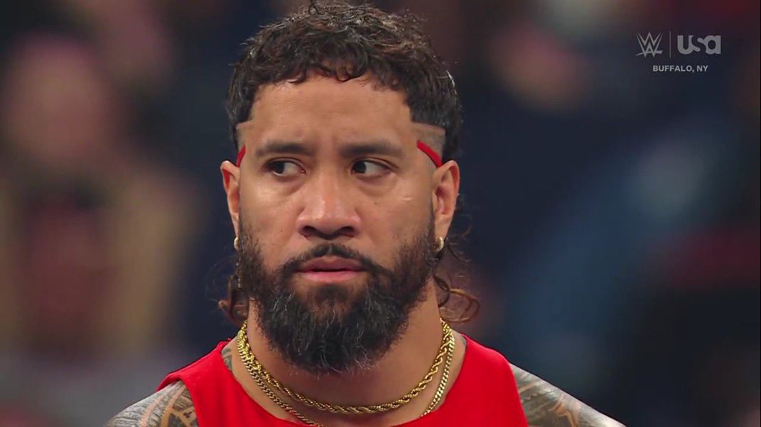 j_ucey's tweet image. Oh jey. give my boy a break 😕.
#jeyuso #FridayNightSmackDown