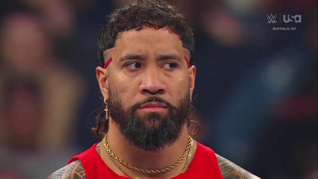 j_ucey's tweet image. Oh jey. give my boy a break 😕.
#jeyuso #FridayNightSmackDown
