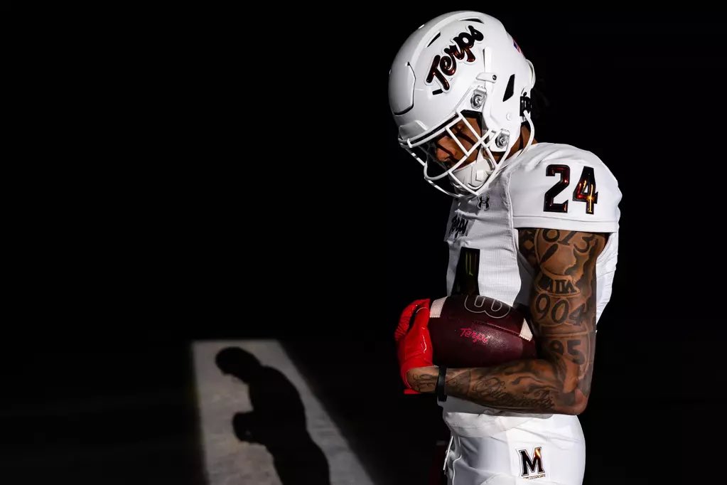 W_Brown21's tweet photo. Maryland football releases its new uniforms to be worn this weekend against No. 1 Oregon.

The Terps are rocking an “icy-white” look with iridescent numbers, gloves and cleats. https://t.co/BIfMEYZ4BM