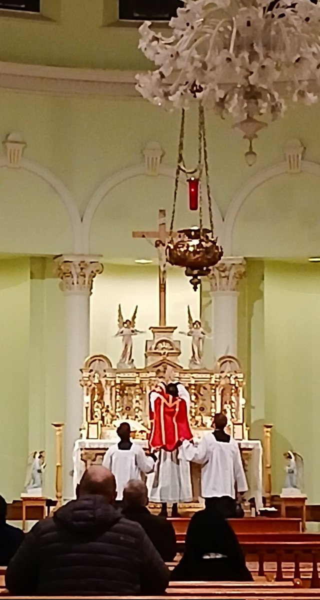 JohnZwicker1's tweet photo. Let us pray.
Out of the depths I cry to You, O Lord; Lord, hear my prayer! 
Out of the depths I cry to You, O Lord.
~ #Offertory (Ps 129:1-2)

A🙏4U here https://t.co/cMcek2l6Ho