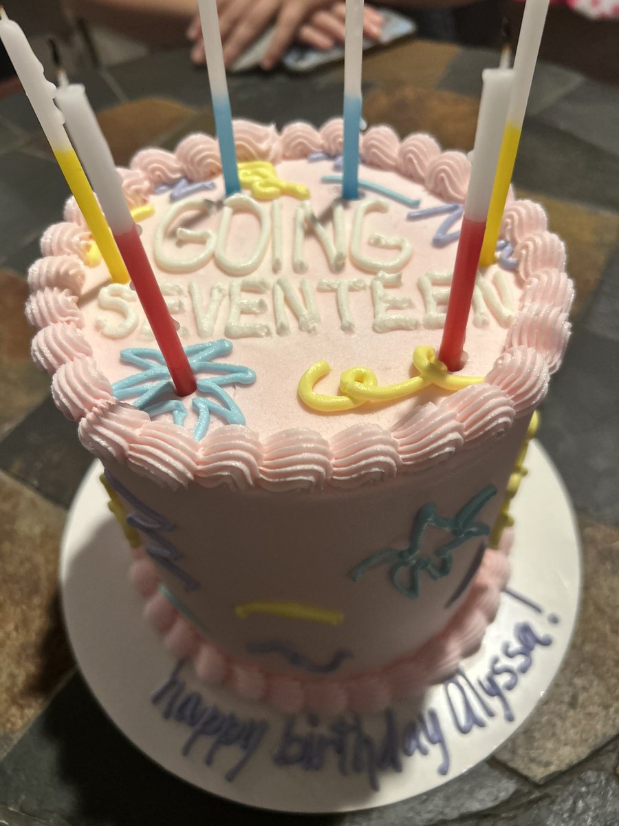 guys my cake 😁