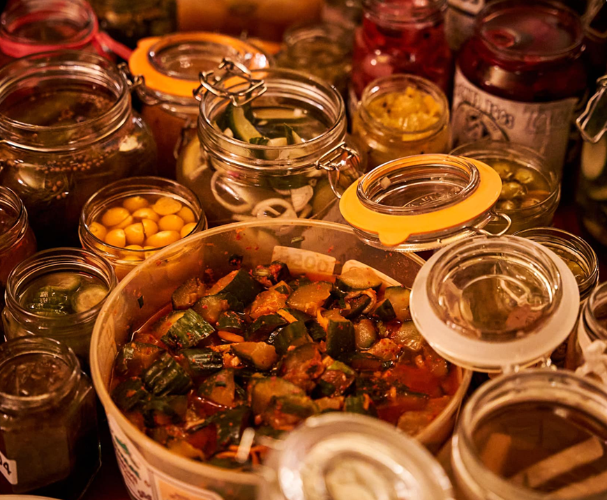 LewishamWhisper's tweet photo. Love pickles? 🥒Fancy a beer? 🍺
Then Deptford’s @thedogandbell is the place to be in this Saturday 9 Nov, so you can check out their 28th Annual Pickle Fest. Yum!
#PickleFest28 #PickleParty #LiveMusic #PickleFestival #Deptford #SE8 #LewishamPubs #SouthLondon https://t.co/Wn7hrvRM74