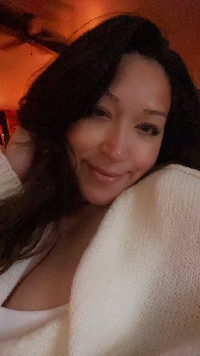 LuzKathrina's tweet photo. I’m cold.. would you like to keep me warm? @sagebrushranch ask for Kathrina♥️

@NevadaEscort #LuxuryLiving  #Latina #luxuriate #privacy #NaturalHealing #YES #Nevada #kathrinaluz #ExperienceElevated @bunnyranch @KitKatBrothel @sagebrushranch https://t.co/IzbAw63bHI