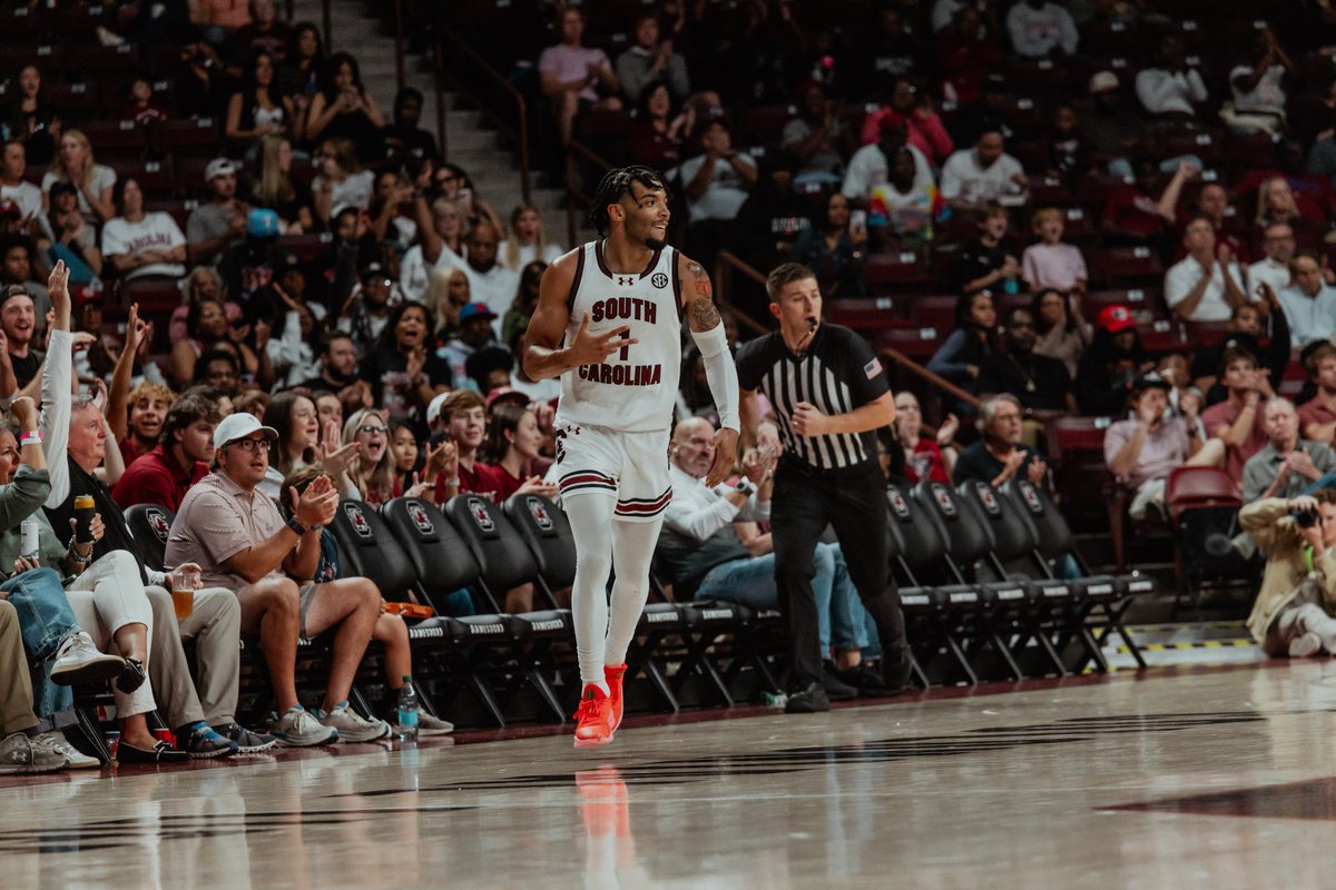 GamecockMBB's tweet photo. 4 👌s 
16 pts 

#Gamecocks🐔🏀 // #ForeverToThee https://t.co/Oav2p6bkNa