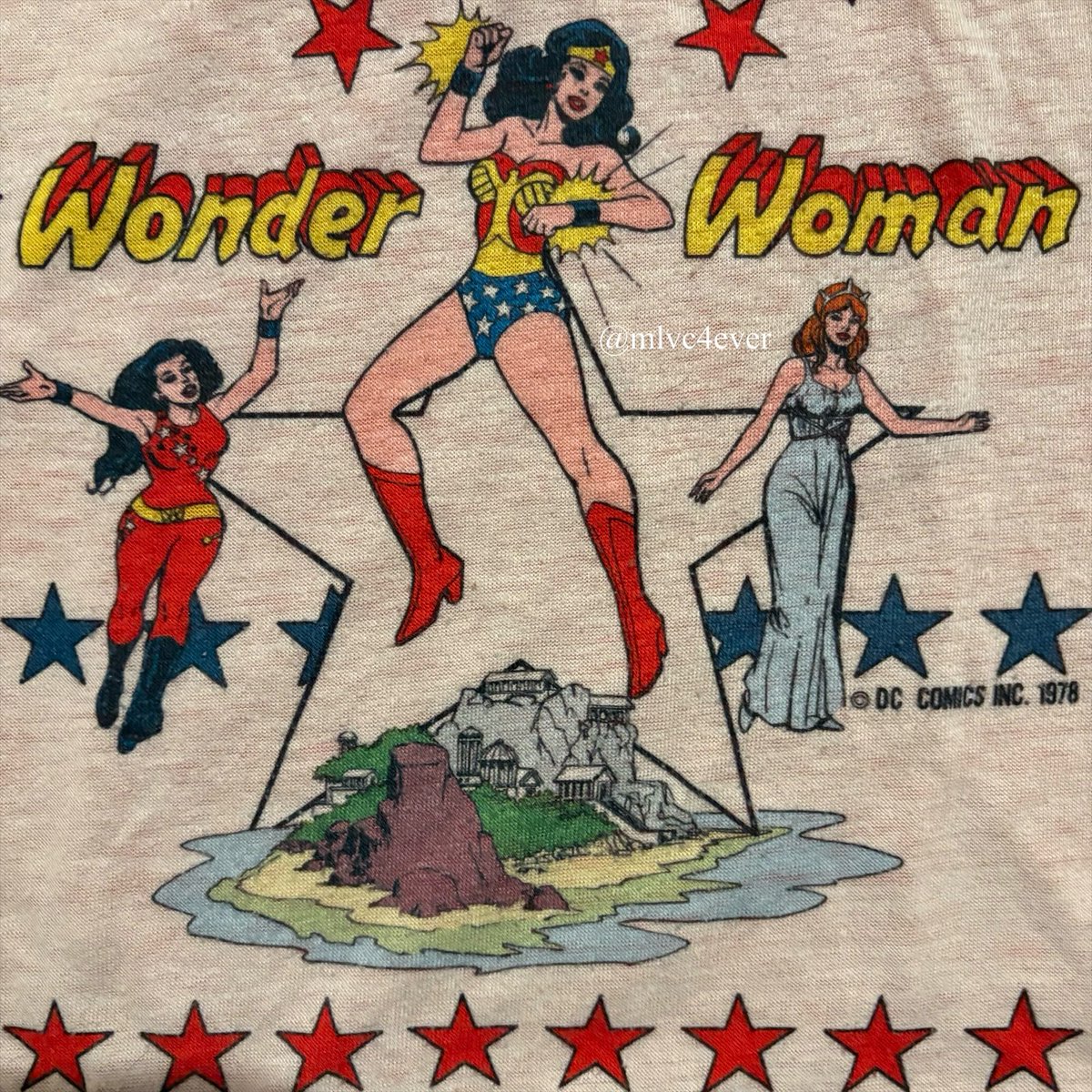 mlvc4ever's tweet photo. Latest vintage #wonderwoman purchase was this absolutely fantastic 1978 child’s top that I found on @mercari  

https://t.co/ID8VvYoDWj https://t.co/VDTO1H7nc8