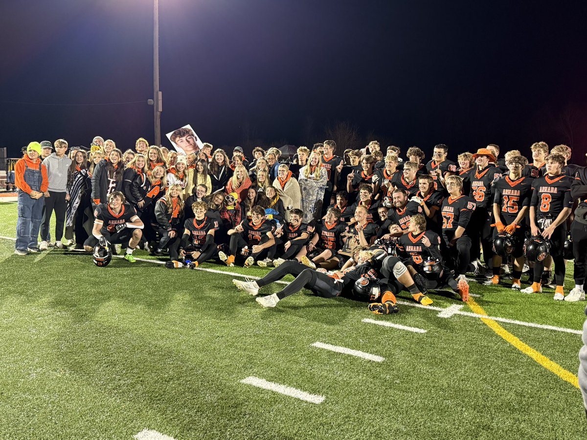 Armada Athletics (@armadaathletic) on Twitter photo The varsity football team defeats Hazel Park 63-0 to win their first district title in school history! The Tigers will travel to Notre Dame Prep next Friday to play in the regional finals! Go Tigers! π
π The varsity football team defeats Hazel Park 63-0 to win their first district title in school history! The Tigers will travel to Notre Dame Prep next Friday to play in the regional finals! Go Tigers! π
π