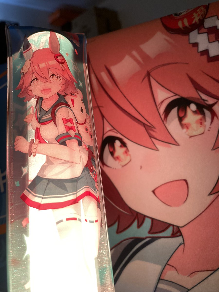 マチカネフクキタル(ウマ娘) 「たった今応援タオルとにんじんブレード届いたマンです。うれしい。 」|八鳥のイラスト