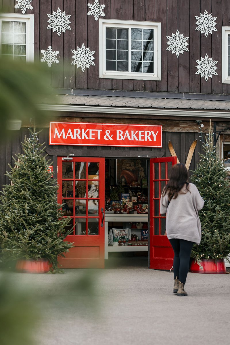 Christmas season at Springridge might just be our favourite ✨

Step inside our beautiful Barn Market and you'll discover something special for everyone on your list.

Festive decor, heartfelt gifts, and everything you'll need to make this season merry and bright - daily 9 to 5.