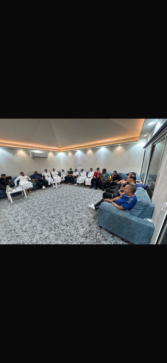 reda76711's tweet photo. ثمة أرواح مِن البشر لها في القلب نبضة، إن حَضرت دقّ فرحاً، وإن غابت دق شوقاً.
شكراً لكم إخواني على هذه البادرة الجميلة
وكلمة شكراً لا توفيكم حقكم ❤️❤️ https://t.co/tu2EODHd7S
