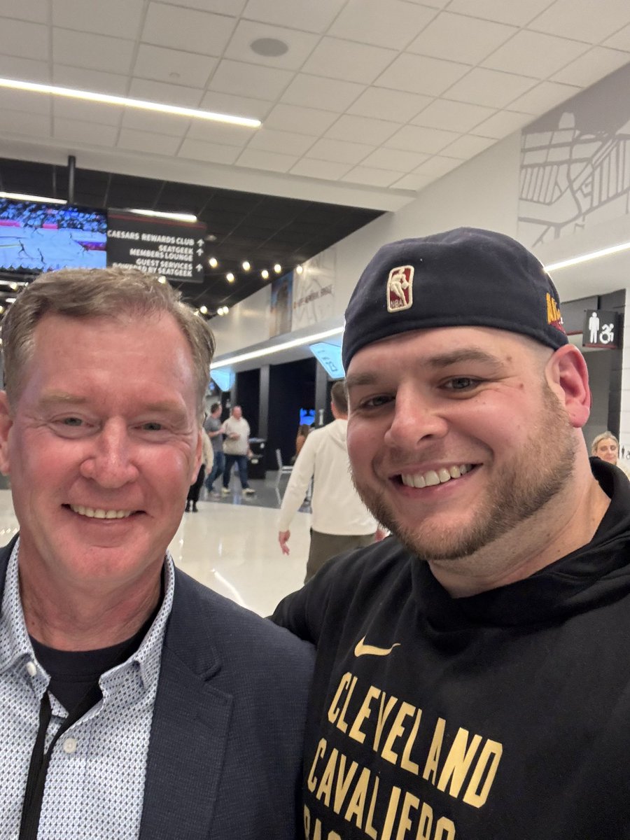ohiojake86's tweet photo. LETS GO CAVS! @Mark25Price  ring home the win with best https://t.co/DcwT1epByH