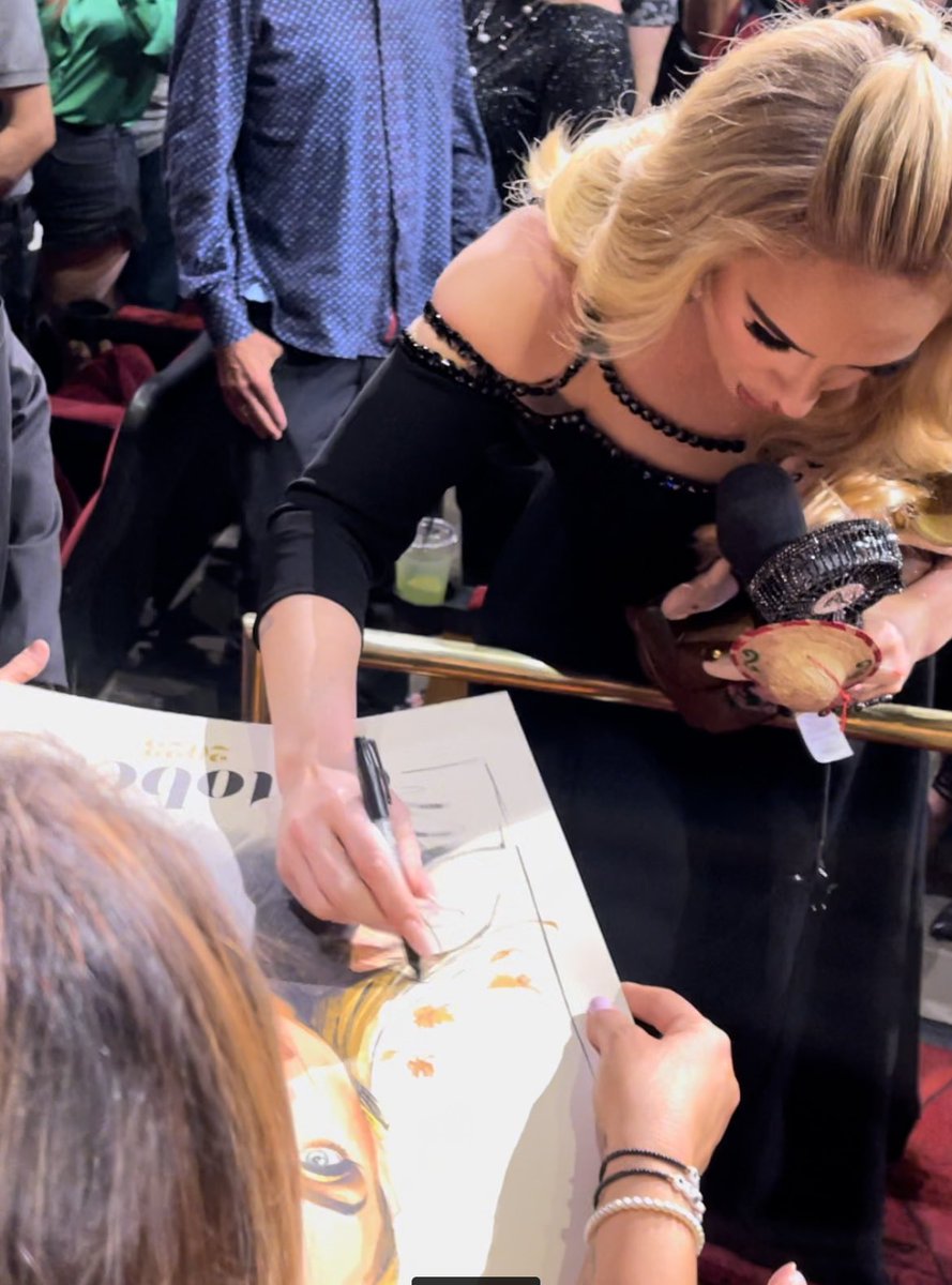 AdeleChasin's tweet photo. @george_danyluk @Adele Oct 6-Went back to celebrate Michelle’s bday. Crafted my very own Simi of Adele at my bday show. “That’s my  lovely Armani dress.” W/my fav Chasing pavements couch.-Failed to ask for a picture w/Michelle https://t.co/1XP1JCugYU
