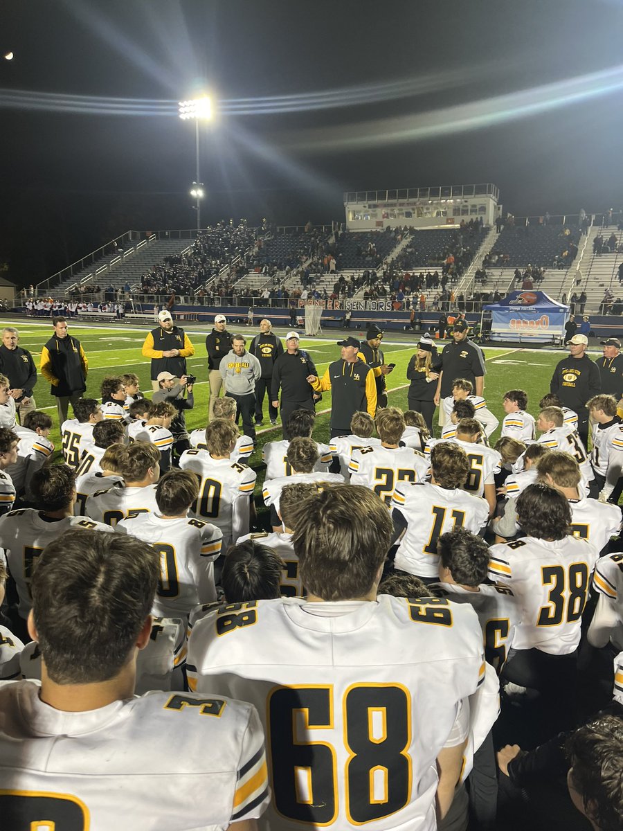 UAHSAthletics's tweet photo. Another playoff win for @GoldenBears_FB ! Bears advance to next weeks Regional Semi-Final. 

Final:

Orange 20
UA 24 https://t.co/w8CgKyrjBX