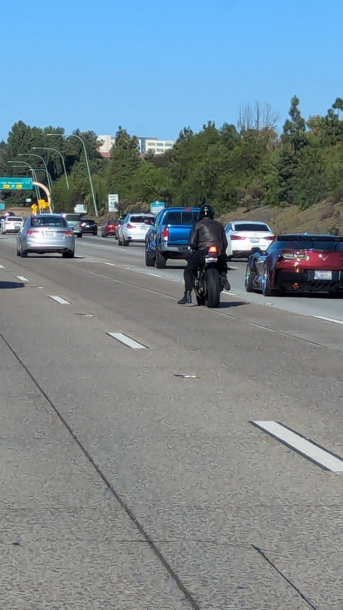 J-U-A-N-B-O-N-D tweet media