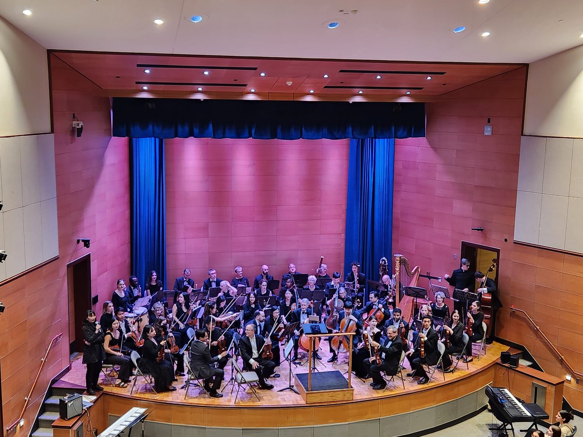 MenonLab's tweet photo. 🎶 Tonight,  John Pell, a member of the Menon Lab, along with the Yale Medical Symphony Orchestra showcased musical talents at the Fall Concert. 🍂🎻 Thank you to everyone who joined us for an evening of beautiful music! #YaleMusic #MenonLab #FallConcert https://t.co/kaeUb7WVVO