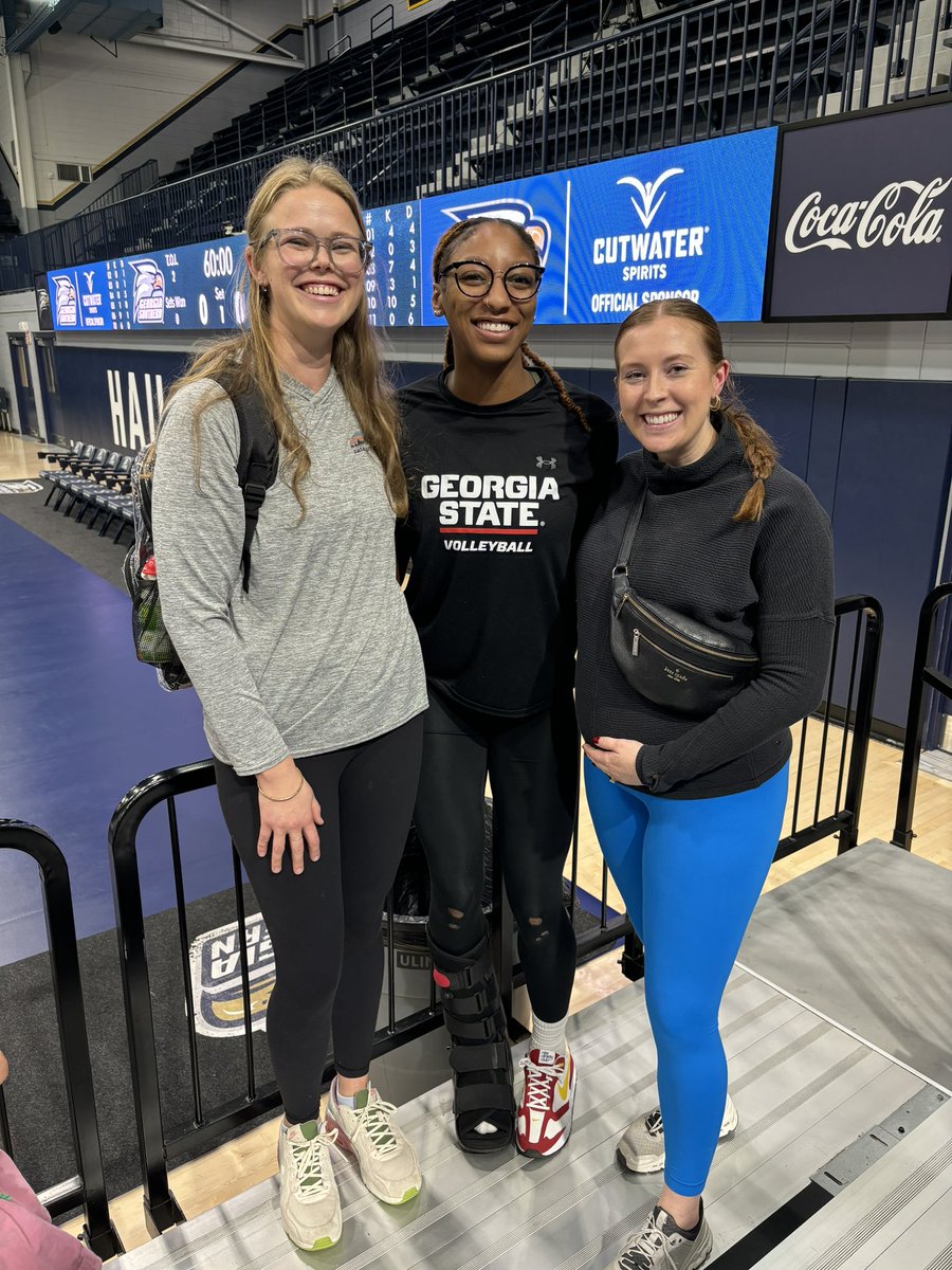 Something special about getting to see your athletes play at the next level! so proud of Akira Burt (2023). 💙