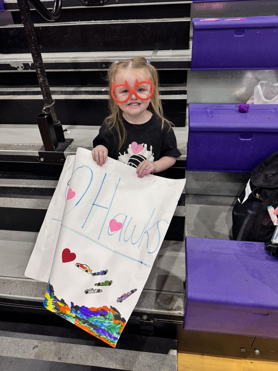 HarlanAVID's tweet image. HUGE WIN!!! CONGRATULATIONS!!!💙💙💙 (Nice sign Finn and 1st and 2nd pd AVID!!🤓) @NISDHarlan @HarlanHawks_VB
