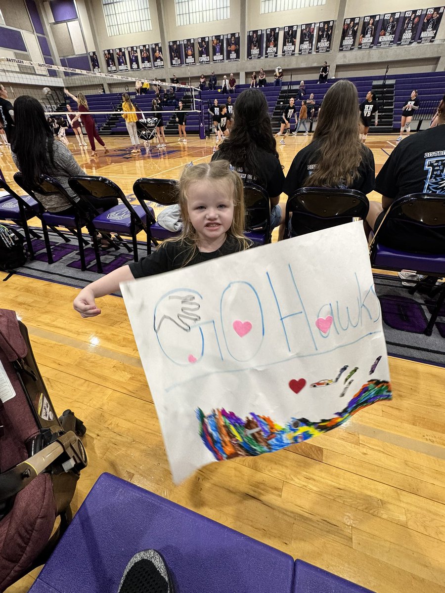 HarlanAVID's tweet image. HUGE WIN!!! CONGRATULATIONS!!!💙💙💙 (Nice sign Finn and 1st and 2nd pd AVID!!🤓) @NISDHarlan @HarlanHawks_VB