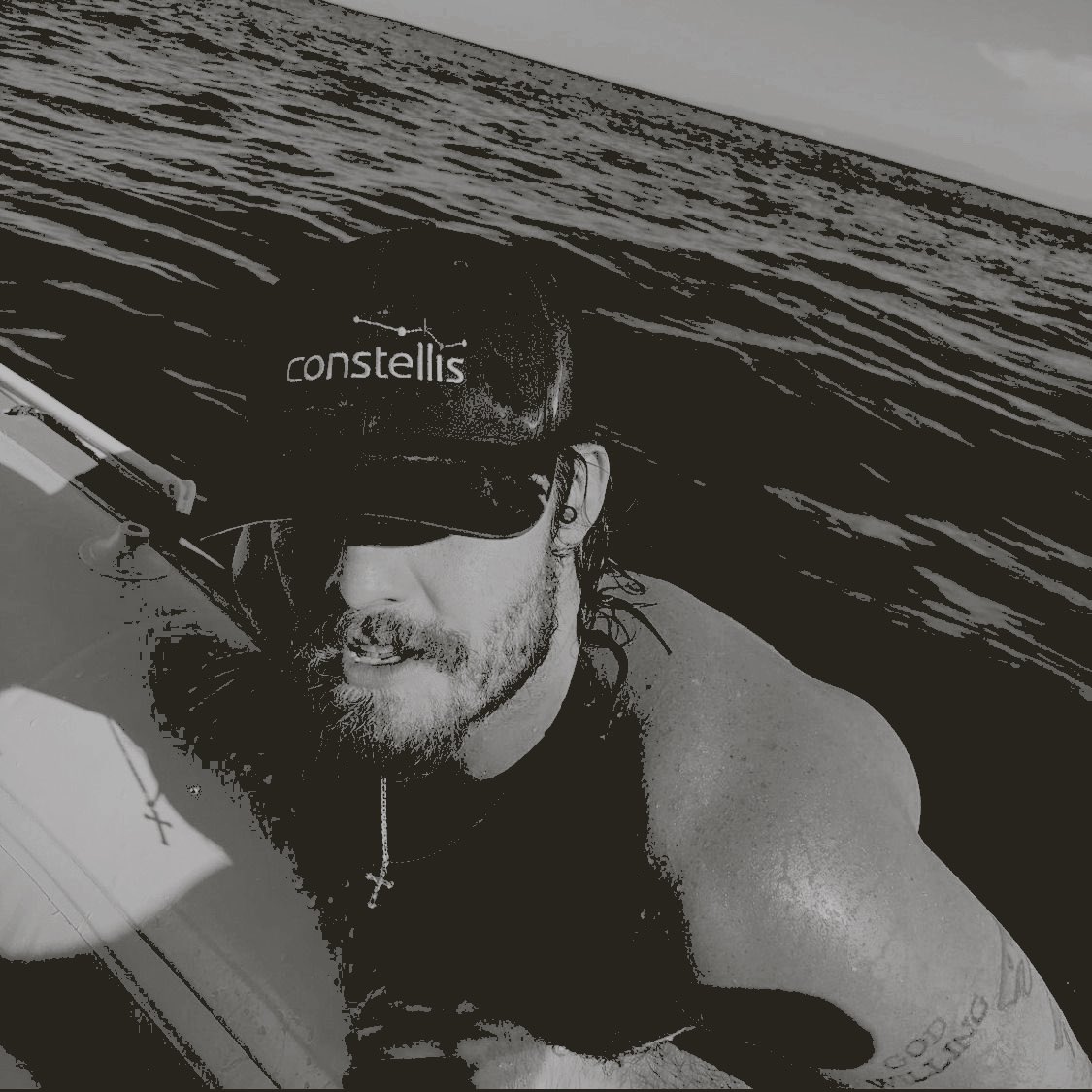 𝐓𝐑𝐀𝐕𝐈𝐒 — alt. tweet media