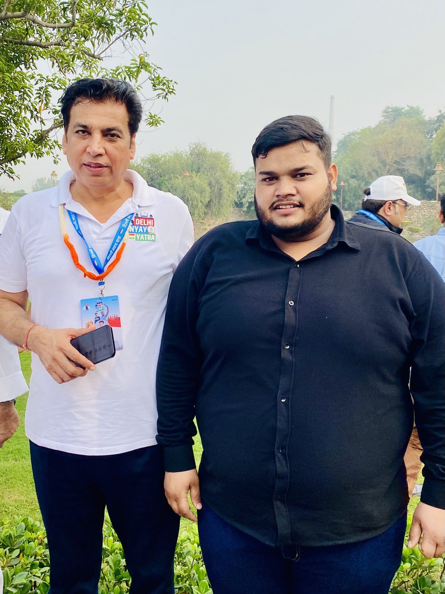 DevashishMina_'s tweet photo. सहेगी नहीं, दिल्ली भरेगी हुंकार
भ्रष्टाचार-कुशासन पर होगा वार

दिल्ली प्रदेश कांग्रेस कमेटी के अध्यक्ष @devendrayadvinc जी के नेतृत्व में 8 नवंबर से शुरू हुवी #दिल्ली_न्याय_यात्रा  से जुड़कर अन्याय के खिलाफ आवाज बुलंद करें।
#nyaykahaqmilnetak #khandelakabeta #devashishmina https://t.co/Qo2oSJTKUw