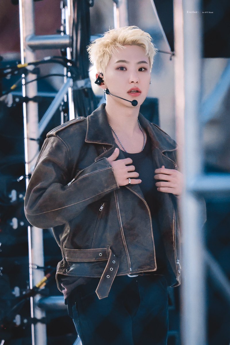 241108 ✨

#세븐틴 #SEVENTEEN #SVT #호시 #HOSHI #ホシ #순영

<a href="/pledis_17/">세븐틴(SEVENTEEN)</a>