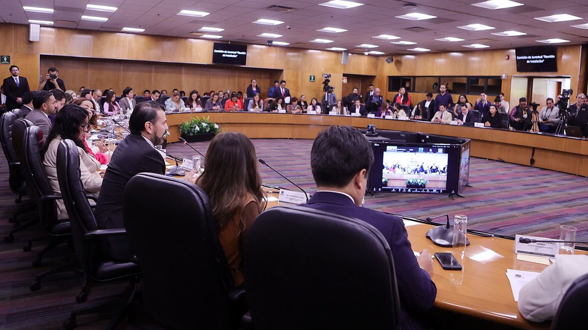 conadeoficial's tweet photo. Participa CONADE en la Reunión de Instalación de la Comisión de Juventud de la Cámara de Diputados 

Reitera ser una institución de puertas abiertas.

👉 https://t.co/zlOubIDFbu https://t.co/yD3zAoeGgm