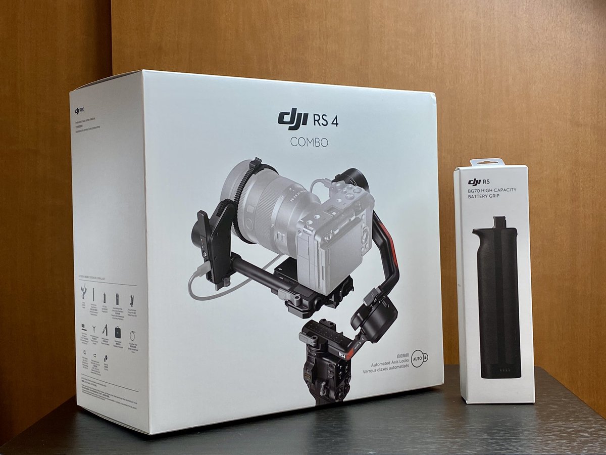 takeru_tl's tweet image. Wow! It was the DJI RS4 COMBO and battery grip BG70. Thank you very much.
#dji #djirs4 #djirs4combo #bg70