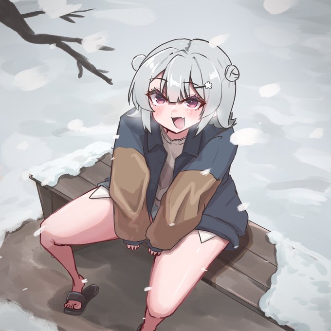 小樽で雪降ってもサンダル余裕の女 