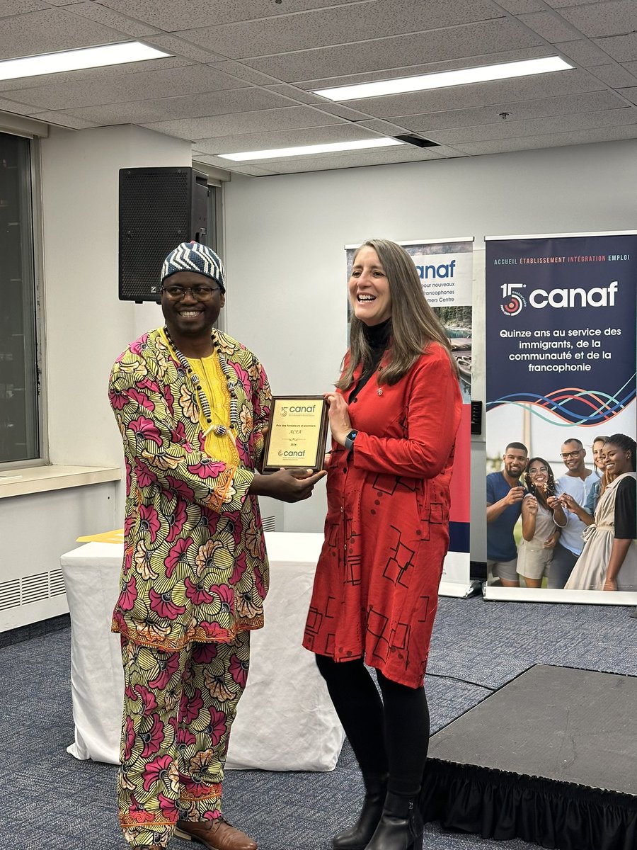 ACFAAB's tweet photo. 🎉 Ce soir, l’ACFA reçoit avec honneur le Prix des fondateurs et pionniers décerné par le CANAF! 🎉 Notre présidente, Nathalie Lachance, est ravie d’être à Calgary pour recevoir ce prix au nom de l’ACFA et célébrer le 15e anniversaire du CANAF. #frab #frcan #immfr https://t.co/ix1o1edC0y