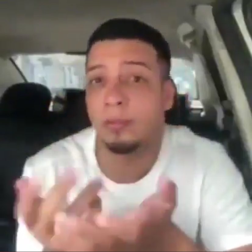 portalvixe's tweet photo. Produtor da banda ‘Os Africanos’ volta atrás e se assume bissexual após ter vídeo de sexo com outro homem vazado na web "fui arrancado do armário" https://t.co/ZQn4Jy2bBd