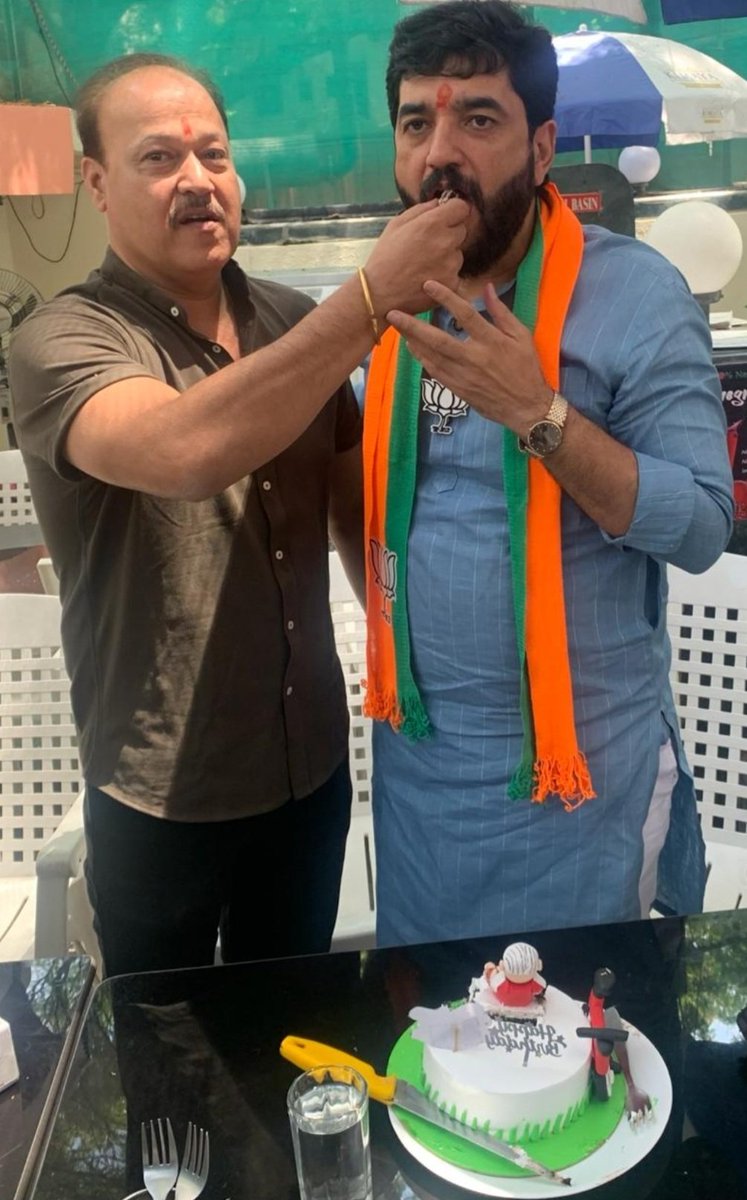 Manoj Erande (@erandemanoj) on Twitter photo Happy Birthday Dear Hon Murli Anna🎂
Witnessed your magical journey from Corporater to Central Minister.
Importantly you have no Political Family Background..
Feels proud when you celebrate your 50th as no Flex Day.
Good luck & Best Wishes Anna
<a href="/mohol_murlidhar/">Murlidhar Mohol</a> Happy Birthday Dear Hon Murli Anna🎂
Witnessed your magical journey from Corporater to Central Minister.
Importantly you have no Political Family Background..
Feels proud when you celebrate your 50th as no Flex Day.
Good luck & Best Wishes Anna
<a href="/mohol_murlidhar/">Murlidhar Mohol</a>
