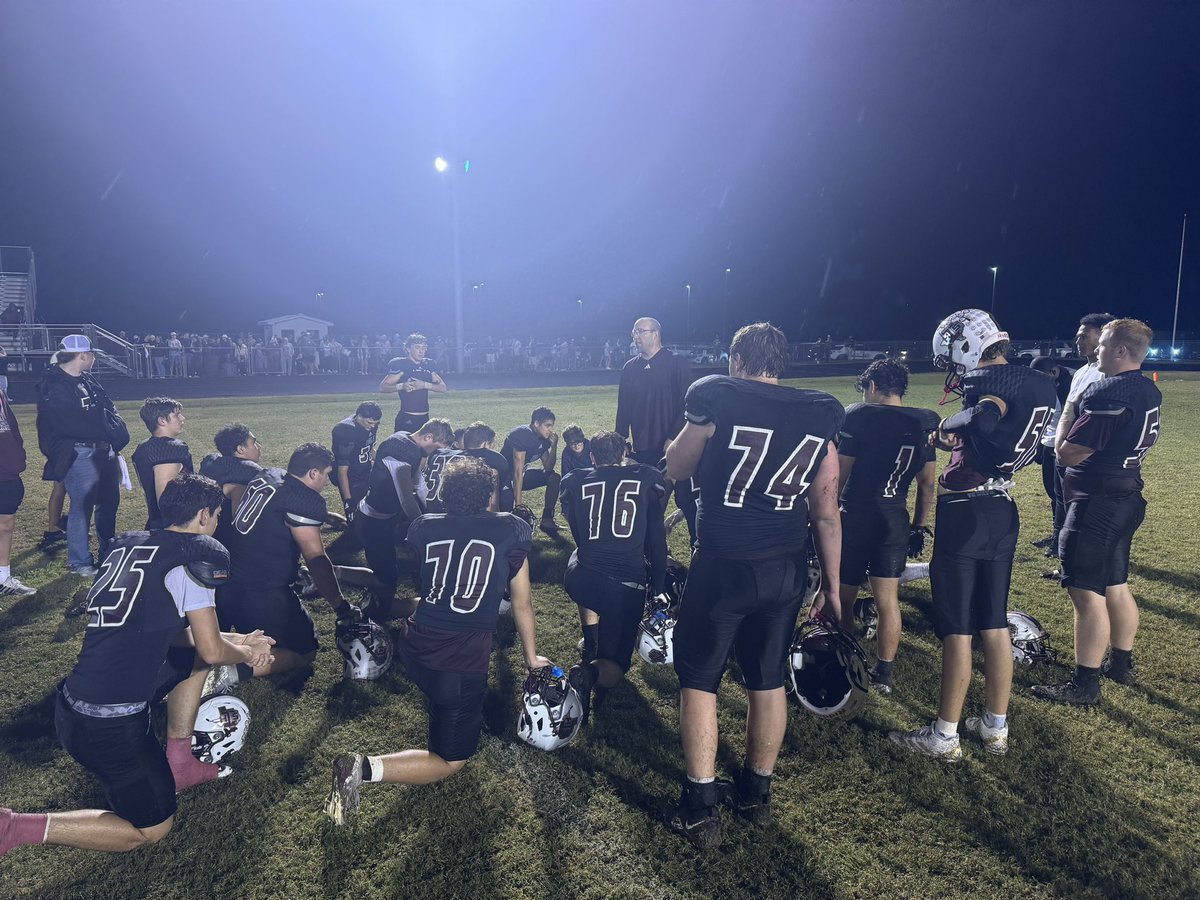 Iolaathletics's tweet photo. Your Bulldogs are PLAYOFF BOUND!!!! 
🏆🏈🐾#howgooddowewanttobe https://t.co/DqFUNlZuK3