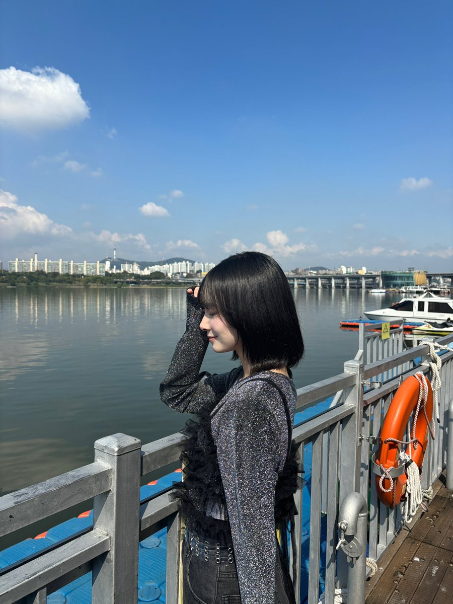 今日は韓国で開催される
「WONDERLIVET FESTIVAL」に出演します！！🇰🇷🩵
一緒に盛り上がりましょう！！^^