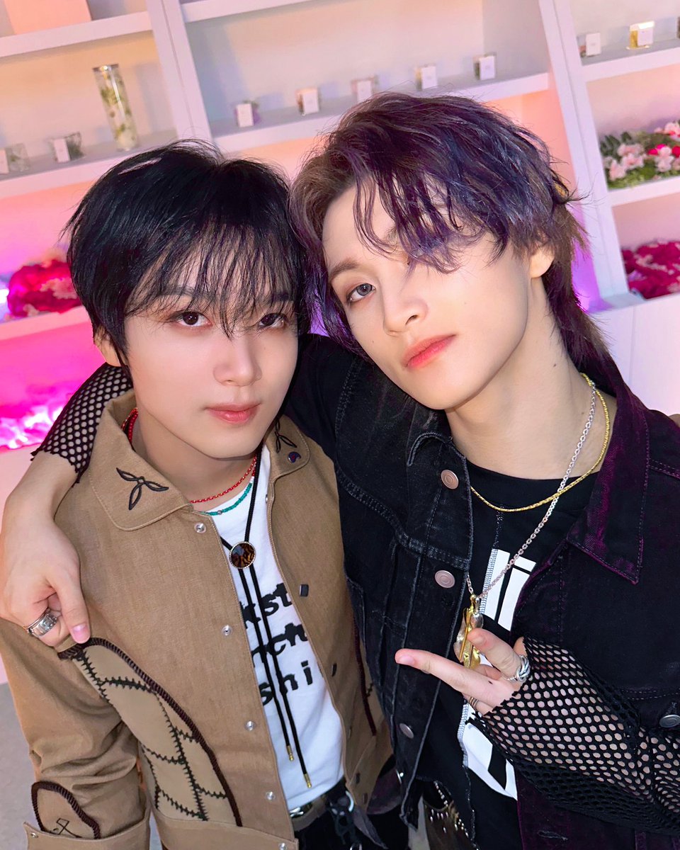 dreamoine's tweet photo. ⠀
⠀
Good morning single fighter, oh, I'm double. ✌🏻😎
⠀
⠀ https://t.co/8t2vJxRp3B