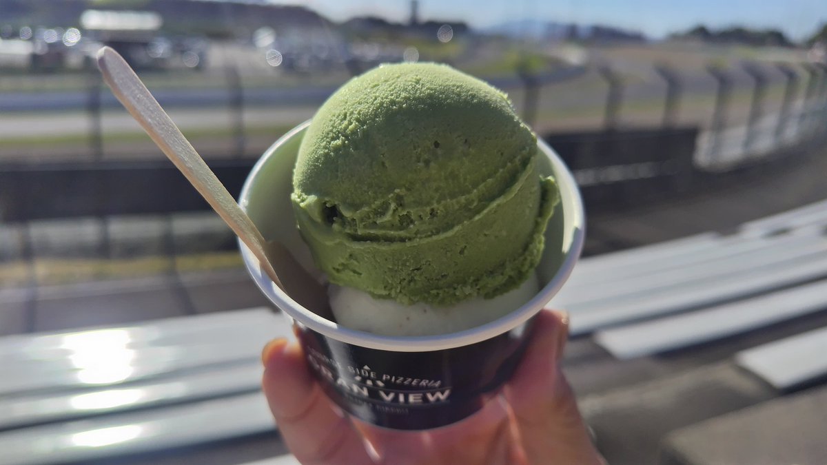 Unyopoinu's tweet photo. #新品ICE投入
伊勢抹茶&チョコチップ🍵🍫
#GranView
#SFormula
#JAFGP
#鈴鹿サーキット https://t.co/jm1U0M11Wj
