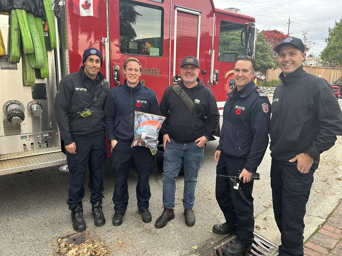 @westvanfire shows <a href="/LookoutSociety/">Lookout Housing and Health Society</a> one of their outreach kits for unsheltered folks in <a href="/WestVanDistrict/">District of West Vancouver</a>. 

Extreme weather’s hitting harder. Let’s end homelessness beautifully together.  Join us dundaravefestival.com 🌲#westvan #nortvan <a href="/NorthShoreNews/">North Shore News</a> <a href="/BowinnMa/">Bowinn Ma</a> @LynneBlock1