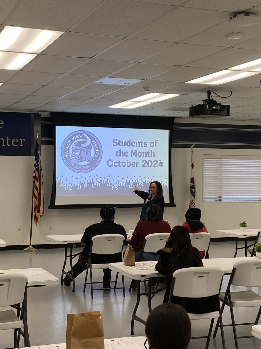 AECcareercenter's tweet image. 🎉 Huge congratulations to our Students of the Month, nominated by their teachers for their outstanding achievements! Also, a special shoutout to Emiliano, the first-ever recipient of the Promise Scholars Opportunity Scholarship at Valley View! Congrats to all!