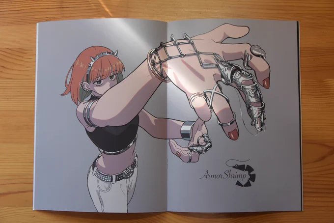 11/17日コミティア150に持っていく新刊できました。架空ファッションブランドのイラスト本といった具合です。スペースは東5【く39a】です。#COMITIA150 