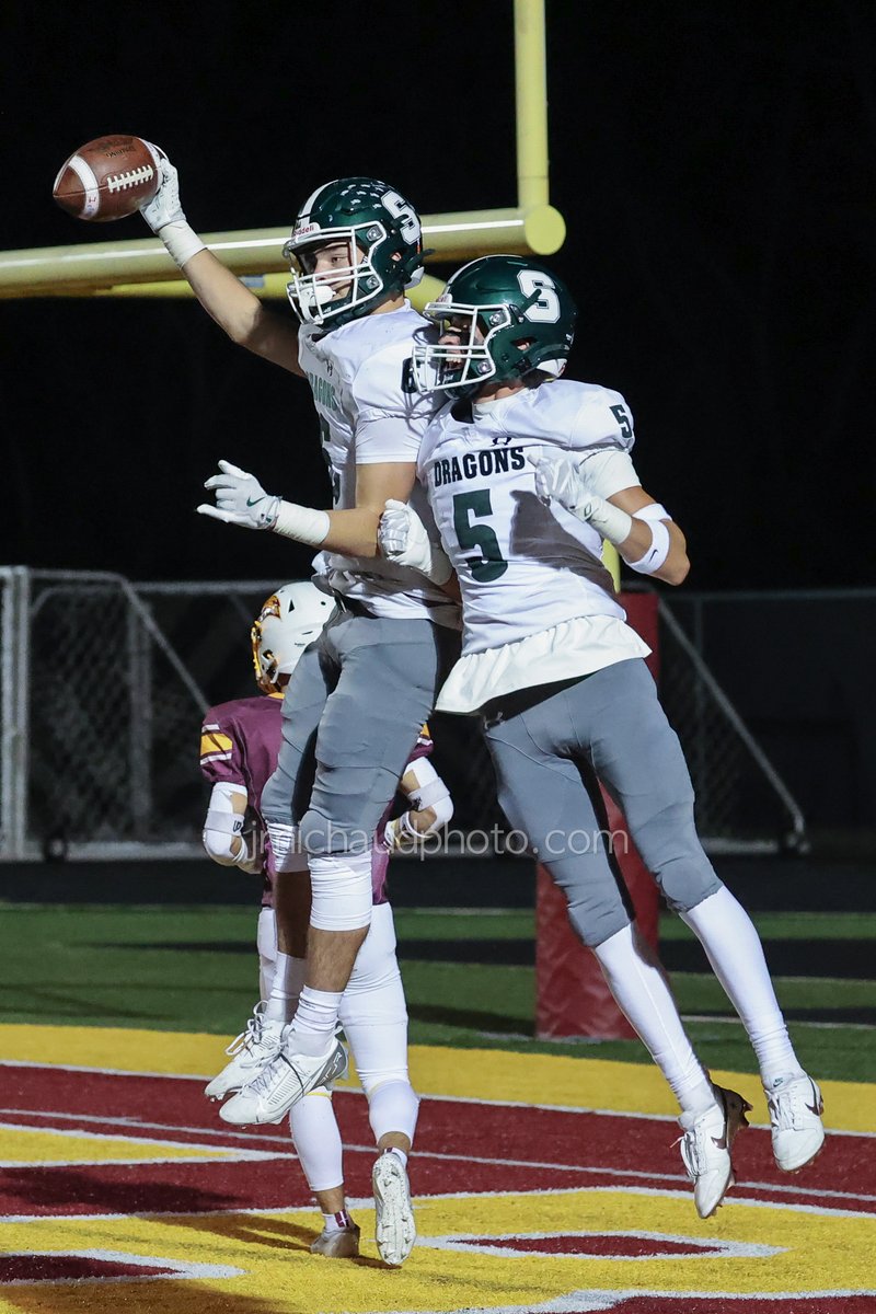South Oldham stayed with top ranked Cooper well into the 4th qtr in the State 5A Tourney in Union. Jaguars' big plays allowed them to pull away late for the 56-28 win. South's Julian Miles with 2 receiving TDs and a kick rtn TD, QB Ethan Arnold threw for 2 and rushed for another.