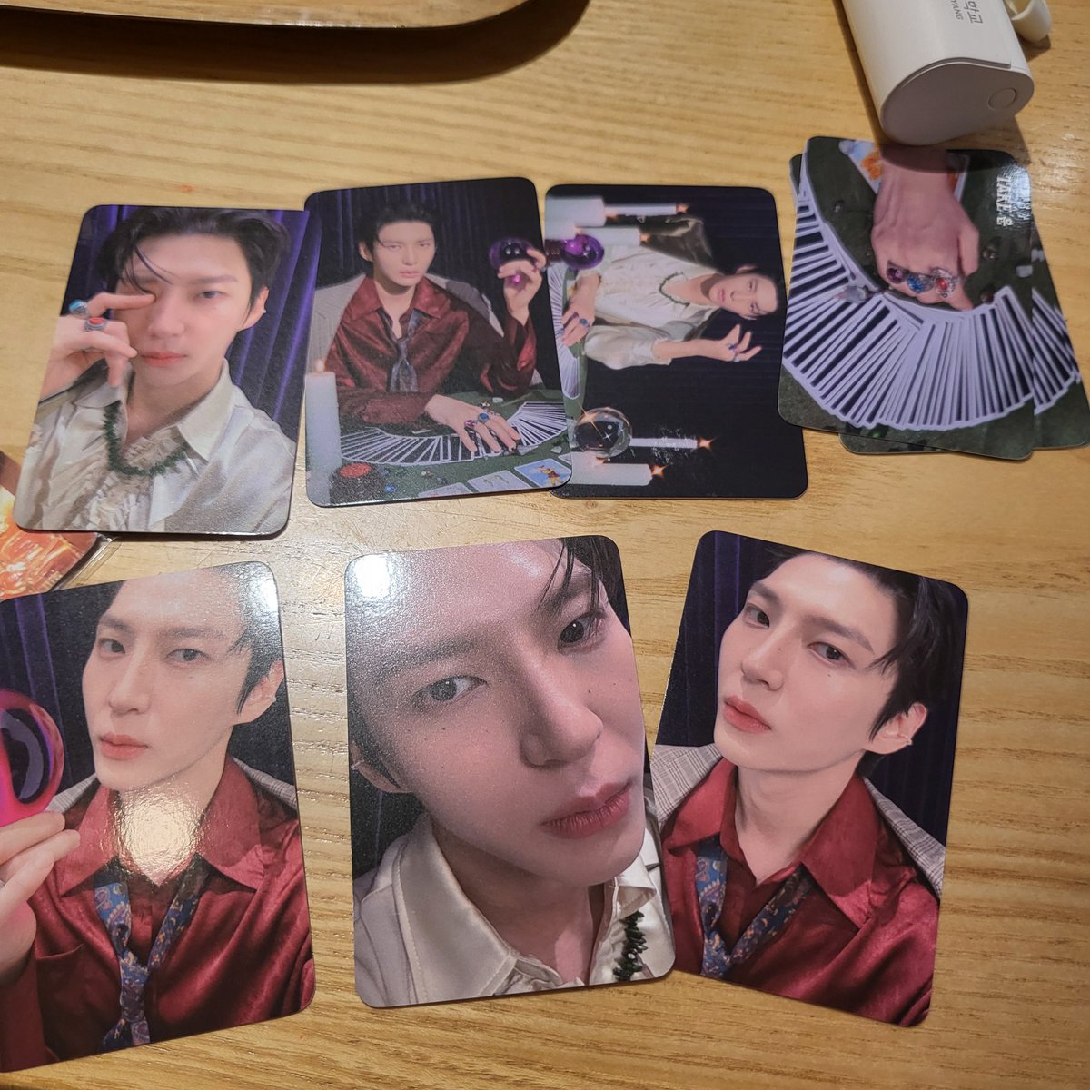 twye9098's tweet photo. 20241109 오옝 중복 없다
스크래치 긁으면 뭐 적혀있으려나! https://t.co/NhndfdwZou