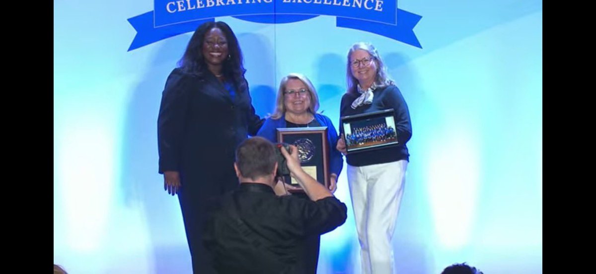 Glenwood Elementary (@glenwoodcubs) on Twitter photo Proud of our teachers, staff, students, and their families! 🎶Glenwood is our school, Glenwood is best!🎶 National Blue Ribbon School <a href="/ORSchools/">Oak Ridge Schools</a> #NBRS2024 Proud of our teachers, staff, students, and their families! 🎶Glenwood is our school, Glenwood is best!🎶 National Blue Ribbon School <a href="/ORSchools/">Oak Ridge Schools</a> #NBRS2024