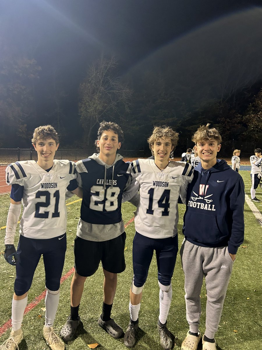 Blessed to have had a fun season with my guys. Wouldn’t trade it for a thing.
#thankyouseniors