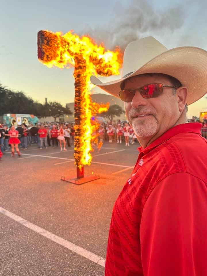 Coach Craig Charlton (@wbrayfootball) on Twitter photo Ray Football is in the Playoffs and heading to San Antonio are you READY? <a href="/CCISD/">CCISD</a> <a href="/r0hernandez/">Dr. Roland Hernandez</a> <a href="/wbrayhs/">W.B. Ray High School</a> <a href="/THSCAcoaches/">THSCA</a> <a href="/Matt_Stepp817/">Matt Stepp</a> Ray Football is in the Playoffs and heading to San Antonio are you READY? <a href="/CCISD/">CCISD</a> <a href="/r0hernandez/">Dr. Roland Hernandez</a> <a href="/wbrayhs/">W.B. Ray High School</a> <a href="/THSCAcoaches/">THSCA</a> <a href="/Matt_Stepp817/">Matt Stepp</a>
