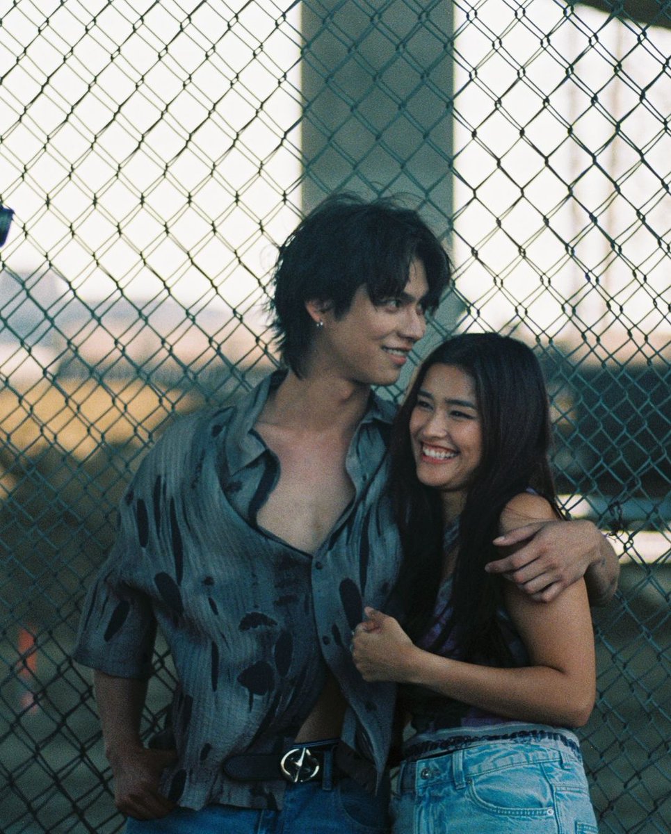 ABSCBNNews's tweet photo. THE CHEMISTRY IS REAL 💯😍

Thai actor Bright Vachirawit unveiled the music video for his latest release "Long Showers," featuring Filipina actress Liza Soberano.

Both artists shared some behind-the-scenes photos online where Liza also penned a short message.

"Had so much fun working on this," Soberano wrote.

(📷: Bright, Soberano/Instagram)

Related: https://t.co/zdWBj48DK8