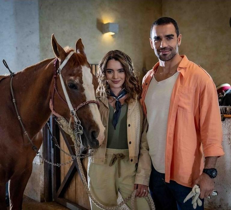 NoticiasNoveleras🌎 📺...Orne 🇦🇷 (@ornehoyer) on Twitter photo Que les pareció el final
De #ElPrecioDeAmarte
Comenta si te gustó o como te hubiera gustado que terminará
Gracias por todo 💚
<a href="/ScarletGruber/">Scarlet Gruber</a> <a href="/marcusornellas/">Marcus d'Ornellas</a>
#ElPrecioDeAmarte Que les pareció el final
De #ElPrecioDeAmarte
Comenta si te gustó o como te hubiera gustado que terminará
Gracias por todo 💚
<a href="/ScarletGruber/">Scarlet Gruber</a> <a href="/marcusornellas/">Marcus d'Ornellas</a>
#ElPrecioDeAmarte