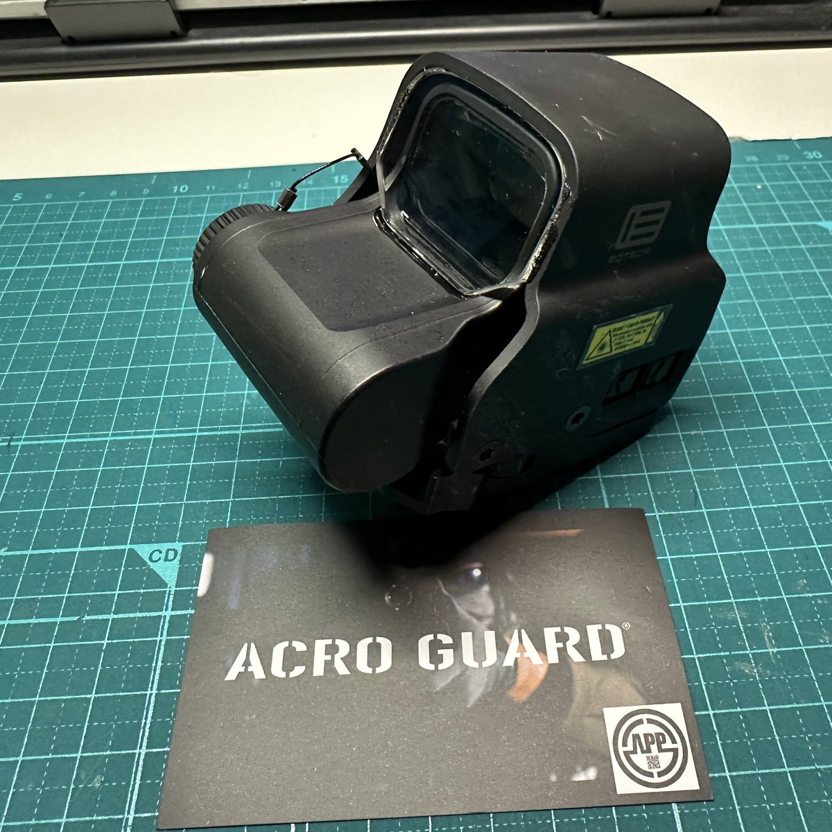 uganda_'s tweet photo. #PDM3 で実際に覗いて見て気に入って申し込んだレンズガードACRO GUARD（スクエアzero）が施工されて戻ってきた。クリアでゴーストが出なく、被弾しても割れない、キズも付かないという優れもの。本体6600円+施工代2200円+返送料430円=合計9230円 #acroguard #れんず屋 https://t.co/6ZTofVsfHg