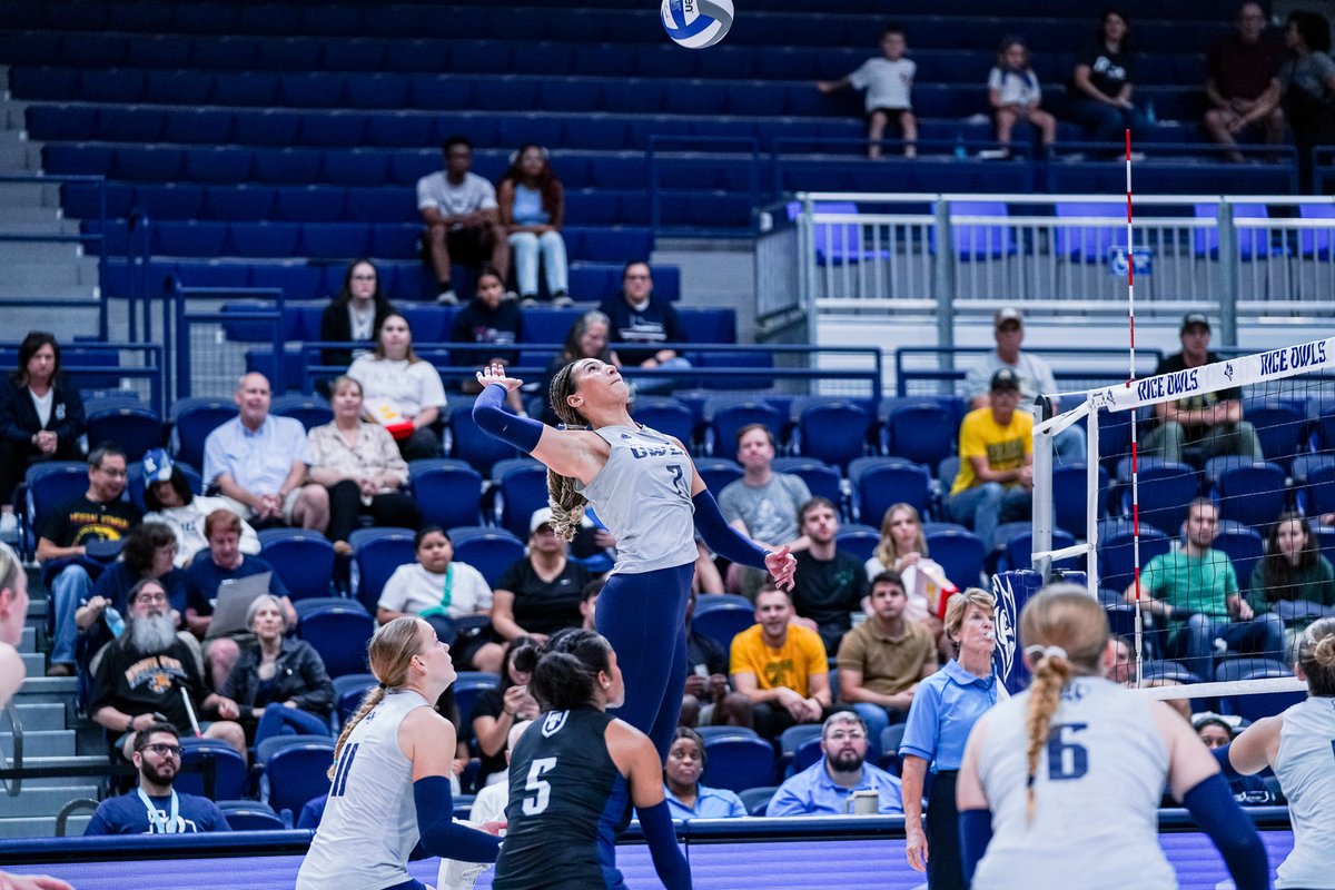 RiceVolleyball's tweet photo. Hill Sets New Career-High in Kills as Volleyball Outlasts Wichita State, 3-2

📰 » https://t.co/kd4X6tNy57

#GoOwls👐 https://t.co/fI4Q7ADzWd